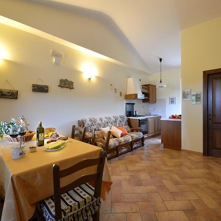 Agriturismo San Severo パッシニャーノ・スル・トラジメーノ 部屋 写真
