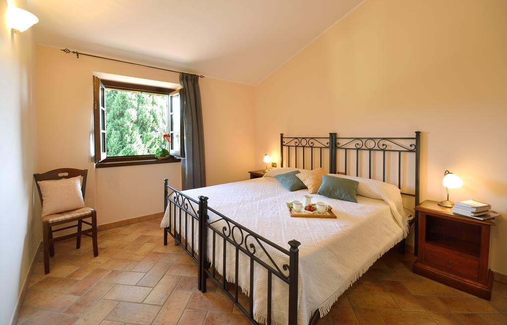 Agriturismo San Severo パッシニャーノ・スル・トラジメーノ 部屋 写真
