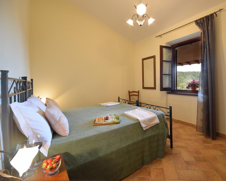 Agriturismo San Severo パッシニャーノ・スル・トラジメーノ 部屋 写真