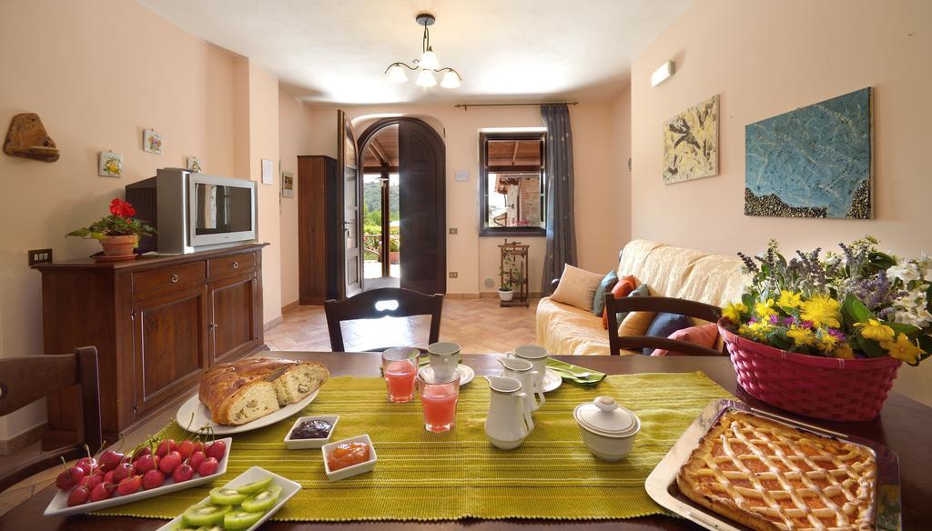 Agriturismo San Severo パッシニャーノ・スル・トラジメーノ エクステリア 写真