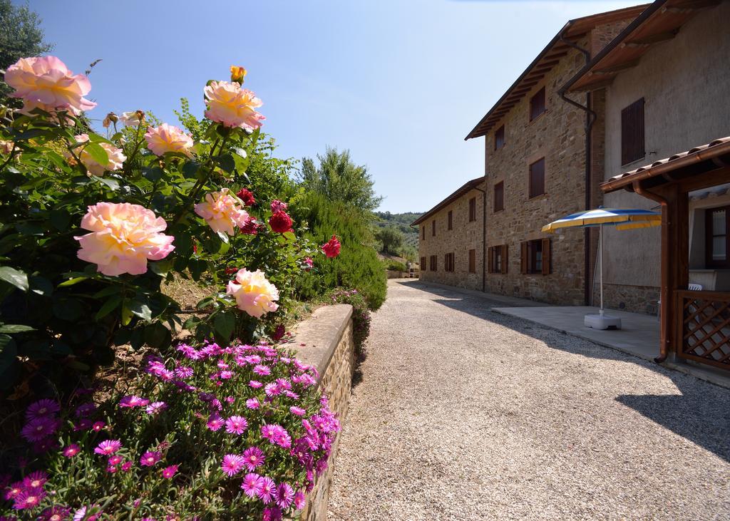 パッシニャーノ・スル・トラジメーノ Agriturismo San Severoヴィラ エクステリア 写真